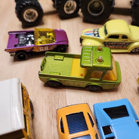 Kids Toy Car Lot – Grave Digger, Rev N Go – Pretend Play Vehicles - Picture 7 of 12